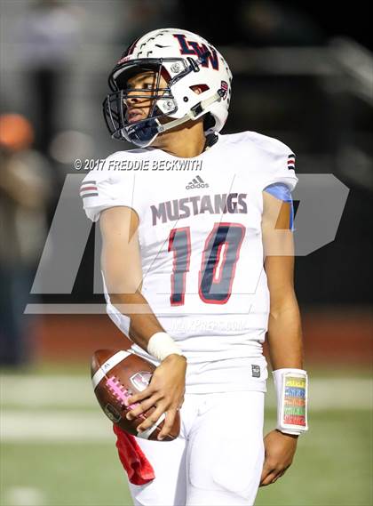 Thumbnail 2 in Iowa Park vs. Life Waxahachie (UIL 4A-2 Region I Bi-District Playoff) photogallery.