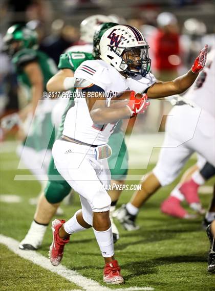 Thumbnail 2 in Iowa Park vs. Life Waxahachie (UIL 4A-2 Region I Bi-District Playoff) photogallery.
