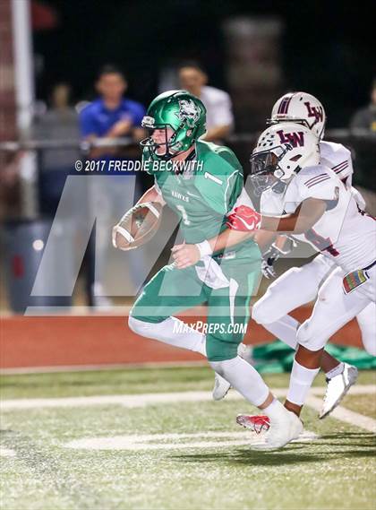 Thumbnail 2 in Iowa Park vs. Life Waxahachie (UIL 4A-2 Region I Bi-District Playoff) photogallery.