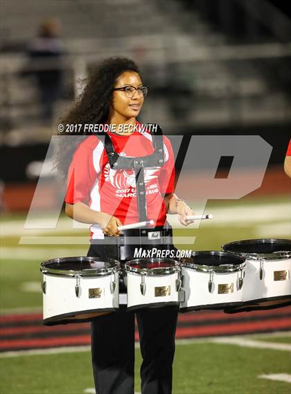 Thumbnail 2 in Iowa Park vs. Life Waxahachie (UIL 4A-2 Region I Bi-District Playoff) photogallery.