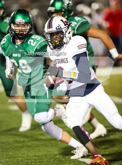 Thumbnail 2 in Iowa Park vs. Life Waxahachie (UIL 4A-2 Region I Bi-District Playoff) photogallery.