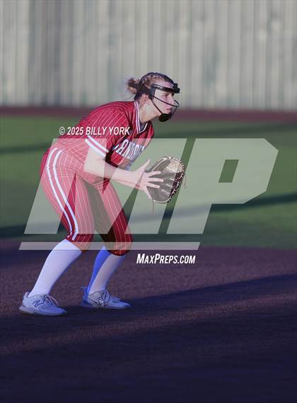 Thumbnail 3 in Grand Saline vs Van photogallery.