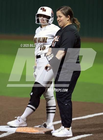 Thumbnail 1 in Grand Saline vs Van photogallery.