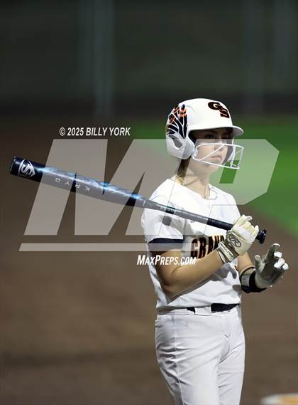 Thumbnail 2 in Grand Saline vs Van photogallery.