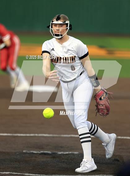 Thumbnail 2 in Grand Saline vs Van photogallery.
