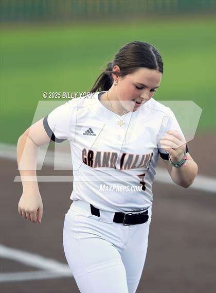 Thumbnail 1 in Grand Saline vs Van photogallery.