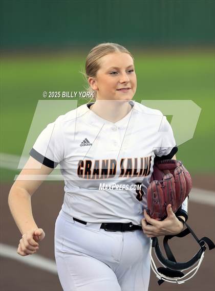 Thumbnail 3 in Grand Saline vs Van photogallery.