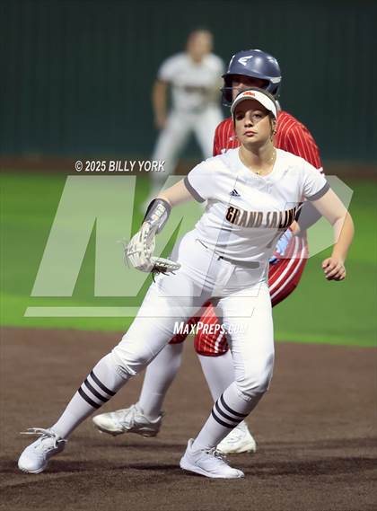 Thumbnail 3 in Grand Saline vs Van photogallery.