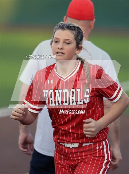 Thumbnail 2 in Grand Saline vs Van photogallery.
