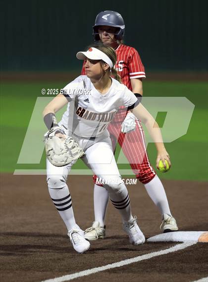 Thumbnail 2 in Grand Saline vs Van photogallery.