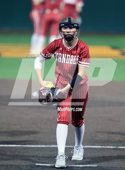 Thumbnail 1 in Grand Saline vs Van photogallery.