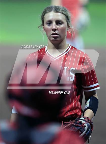 Thumbnail 2 in Grand Saline vs Van photogallery.