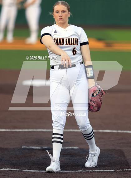 Thumbnail 3 in Grand Saline vs Van photogallery.