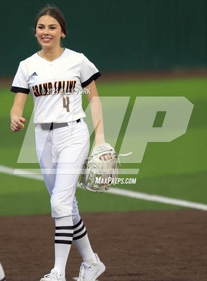 Thumbnail 3 in Grand Saline vs Van photogallery.