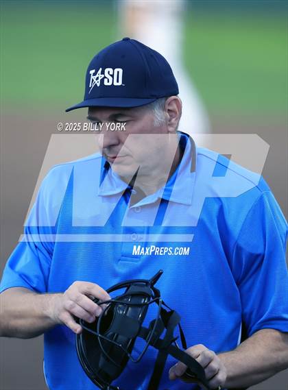 Thumbnail 3 in Grand Saline vs Van photogallery.