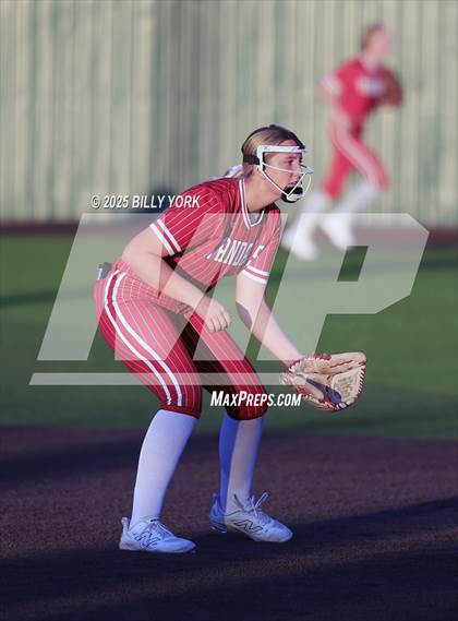 Thumbnail 2 in Grand Saline vs Van photogallery.