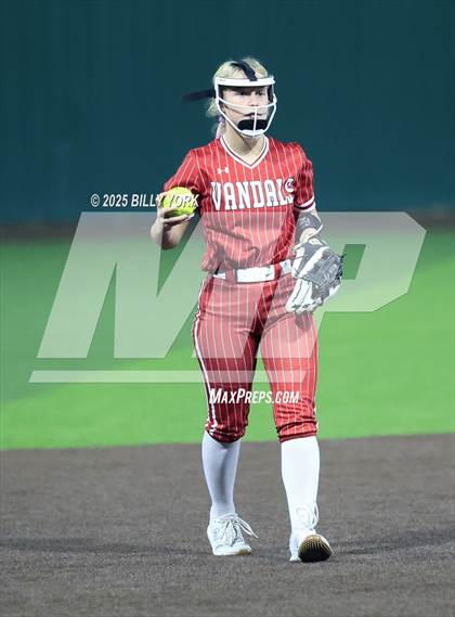 Thumbnail 1 in Grand Saline vs Van photogallery.