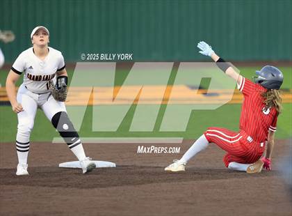 Thumbnail 1 in Grand Saline vs Van photogallery.