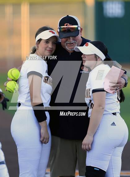 Thumbnail 1 in Grand Saline vs Van photogallery.