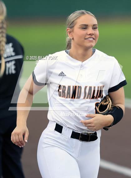 Thumbnail 1 in Grand Saline vs Van photogallery.