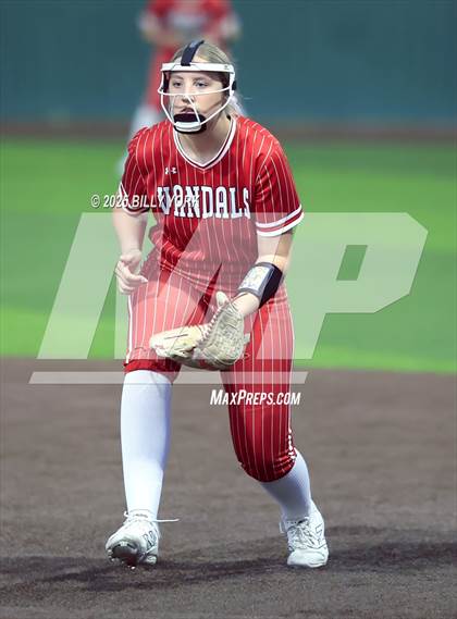 Thumbnail 1 in Grand Saline vs Van photogallery.