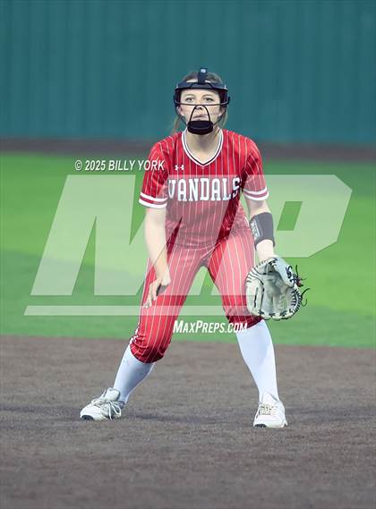 Thumbnail 2 in Grand Saline vs Van photogallery.