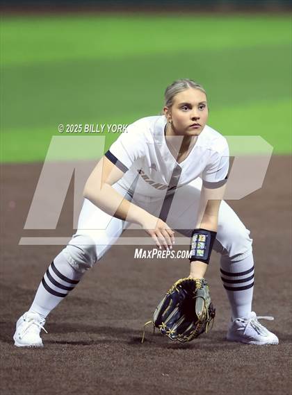Thumbnail 1 in Grand Saline vs Van photogallery.