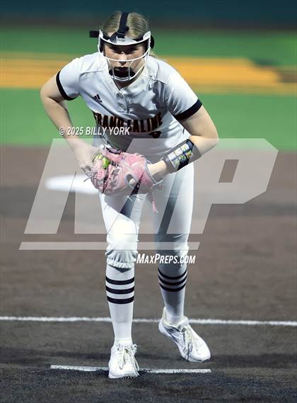 Thumbnail 1 in Grand Saline vs Van photogallery.