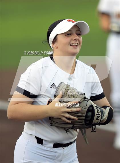 Thumbnail 3 in Grand Saline vs Van photogallery.