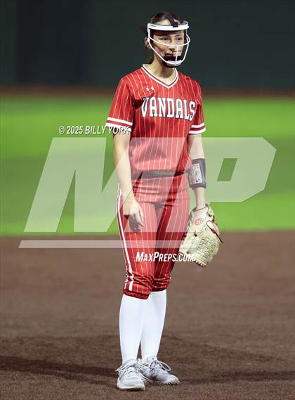 Thumbnail 1 in Grand Saline vs Van photogallery.