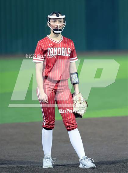 Thumbnail 3 in Grand Saline vs Van photogallery.
