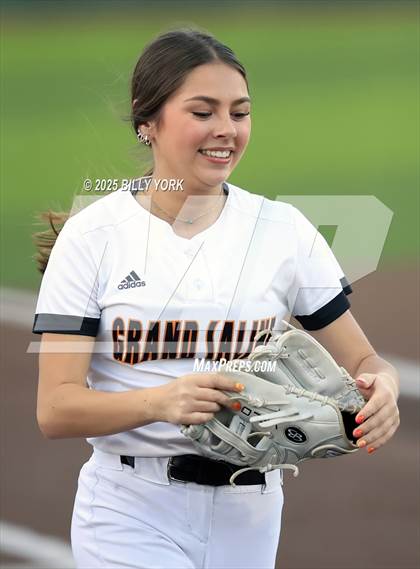 Thumbnail 2 in Grand Saline vs Van photogallery.