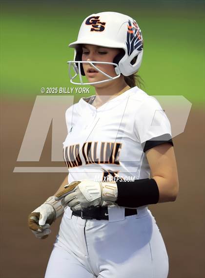Thumbnail 1 in Grand Saline vs Van photogallery.