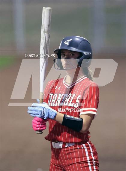 Thumbnail 1 in Grand Saline vs Van photogallery.