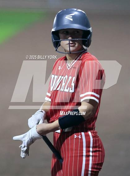 Thumbnail 2 in Grand Saline vs Van photogallery.