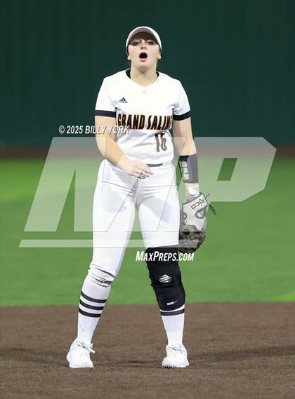 Thumbnail 2 in Grand Saline vs Van photogallery.