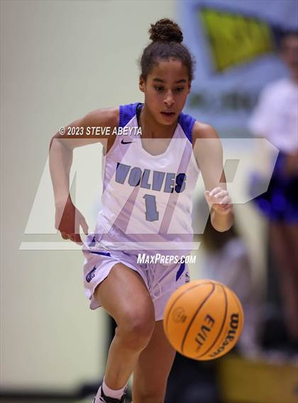 Thumbnail 2 in Regis Jesuit @ Grandview photogallery.