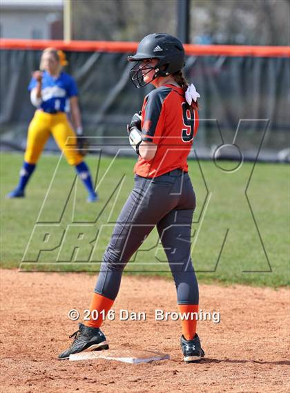 Thumbnail 3 in Gatlinburg-Pittman vs Greenback photogallery.