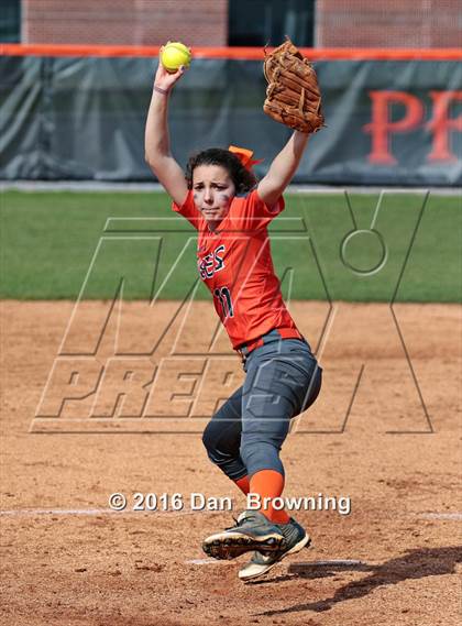 Thumbnail 3 in Gatlinburg-Pittman vs Greenback photogallery.
