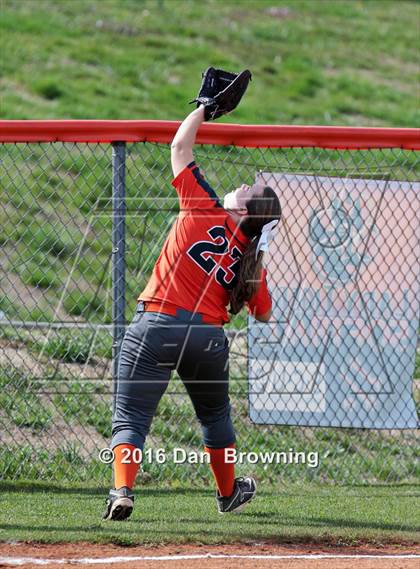 Thumbnail 2 in Gatlinburg-Pittman vs Greenback photogallery.