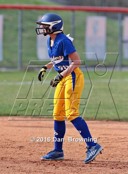 Thumbnail 3 in Gatlinburg-Pittman vs Greenback photogallery.