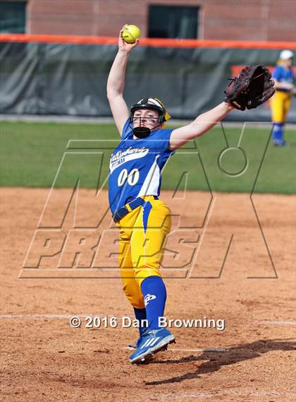 Thumbnail 1 in Gatlinburg-Pittman vs Greenback photogallery.