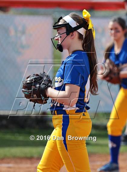Thumbnail 2 in Gatlinburg-Pittman vs Greenback photogallery.