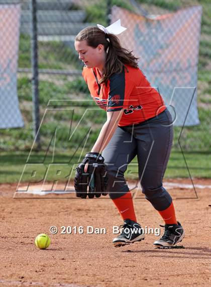 Thumbnail 2 in Gatlinburg-Pittman vs Greenback photogallery.