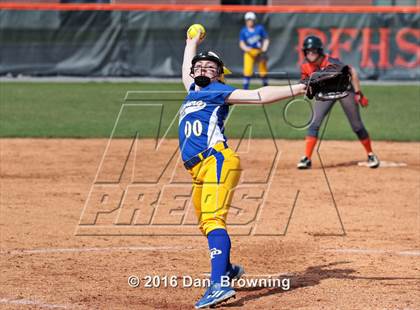 Thumbnail 3 in Gatlinburg-Pittman vs Greenback photogallery.