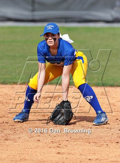 Thumbnail 1 in Gatlinburg-Pittman vs Greenback photogallery.