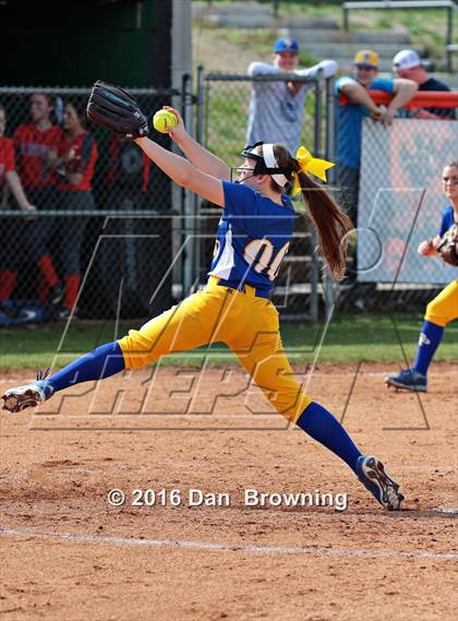 Thumbnail 1 in Gatlinburg-Pittman vs Greenback photogallery.