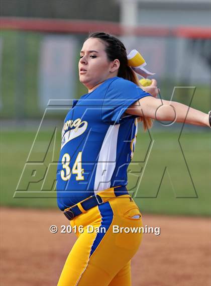Thumbnail 1 in Gatlinburg-Pittman vs Greenback photogallery.
