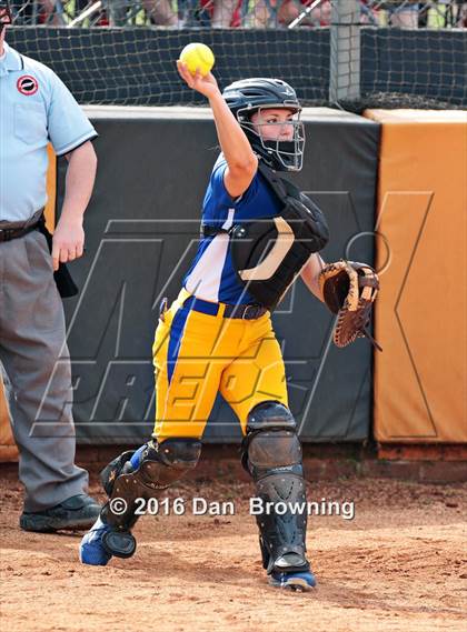 Thumbnail 1 in Gatlinburg-Pittman vs Greenback photogallery.