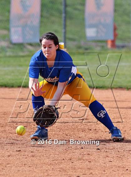 Thumbnail 2 in Gatlinburg-Pittman vs Greenback photogallery.